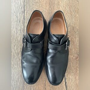 Men’s black buckle dress shoe